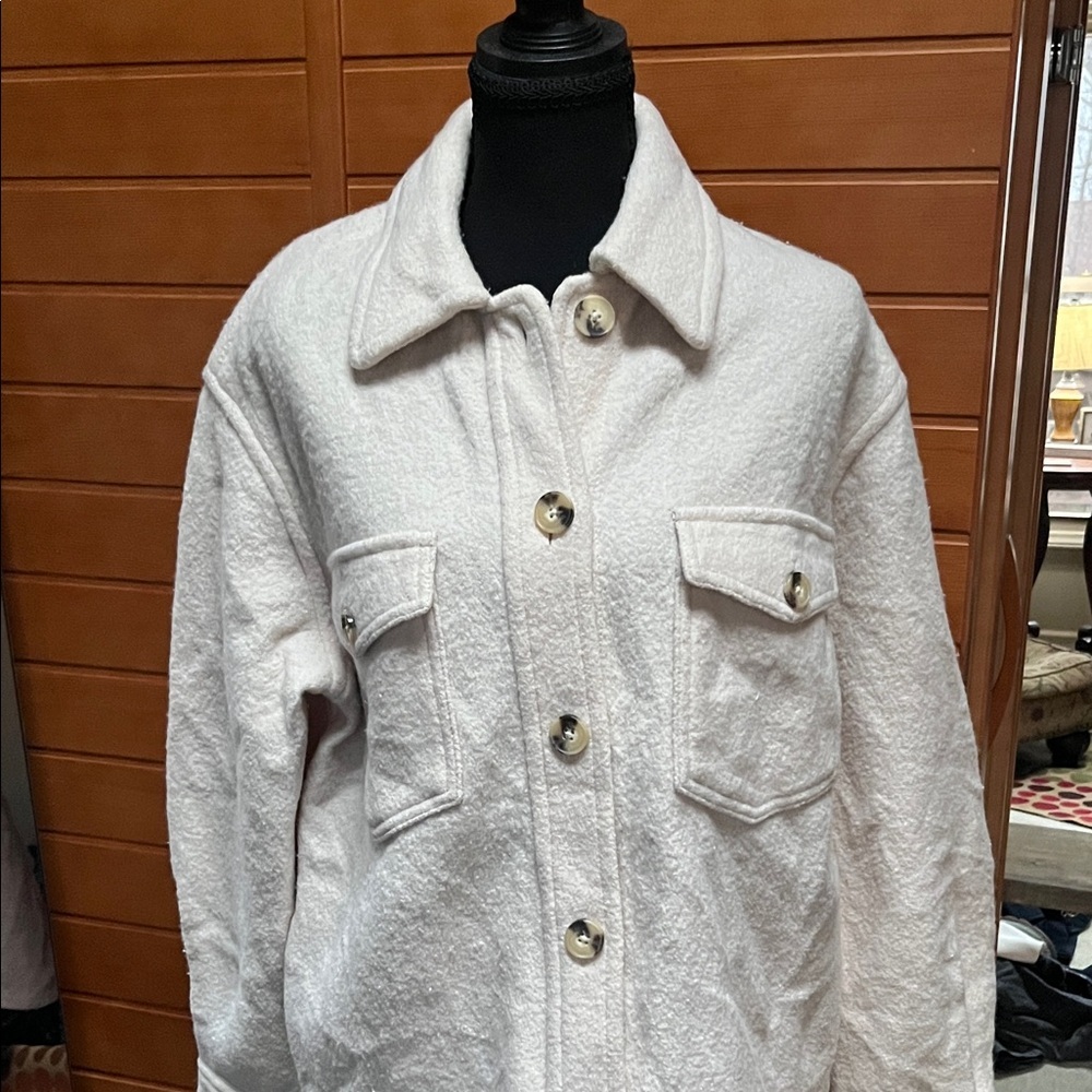 Wilfred Free Aritzia Cream Oversized Wool Shacket Jacket Button Closure Small